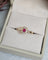 Bague 50.5 Bague en or jaune 18 carats avec rubis et diamants 58 Facettes 712