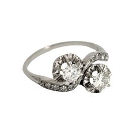 f0040731-9fe9-4183-6225-44176e239800