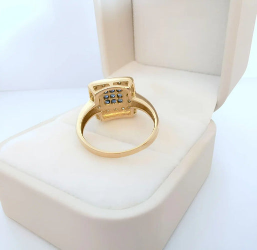 Bague 60.5 Bague carrée en or jaune et blanc 18 carats saphirs et diamants 58 Facettes 1763