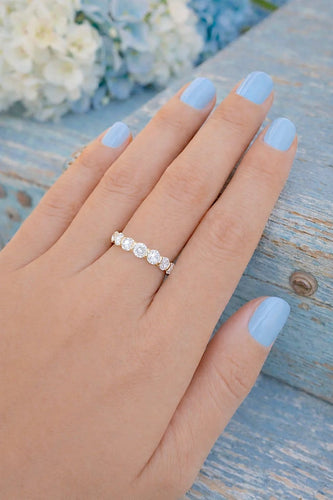 Bague 53 Chirol - Alliance américaine vintage en or jaune 18 carats et diamants 58 Facettes 1766