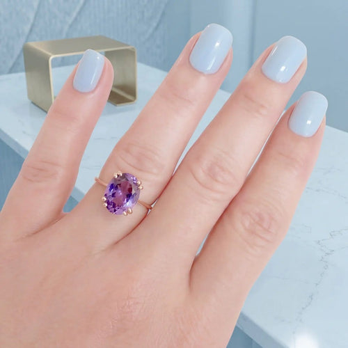 Bague 54.5 Bague solitaire améthyste ovale en or jaune 18 K 58 Facettes AB 1079