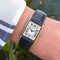 Montre Cartier Tank Louis Cartier - Montre Medium MM en or 18 carats 58 Facettes