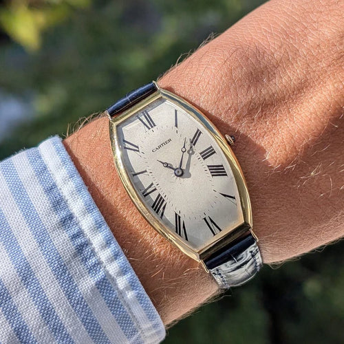 Montre Cartier Tonneau - Montre en or jaune 18 carats avec écrin 58 Facettes