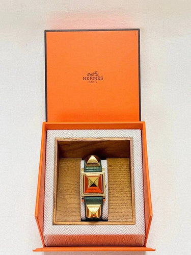 Montre Hermès Médor - Montre en plaqué or, cuir vert 58 Facettes WC-2025-1884