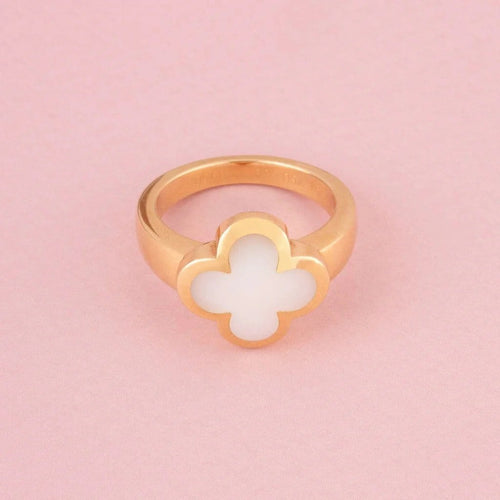 Bague 59 Van Cleef & Arpels Pure Alhambra - Bague en or jaune 18k et nacre blanche 58 Facettes