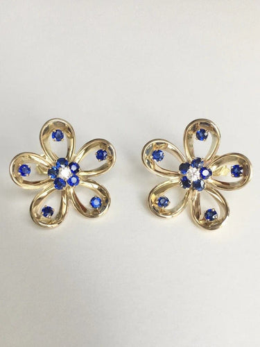 Boucles d'oreilles Boucles d’oreilles fleurs en or jaune 14 carats, saphirs et diamants 58 Facettes