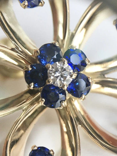 Boucles d'oreilles Boucles d’oreilles fleurs en or jaune 14 carats, saphirs et diamants 58 Facettes