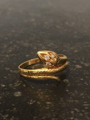 Bague 56 Bague serpent en or jaune 18k et 3 diamants 58 Facettes