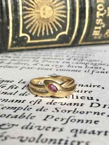 Bague 49 Bague serpent enroulé en or jaune 18k et rubis 58 Facettes