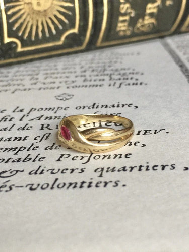 Bague 49 Bague serpent enroulé en or jaune 18k et rubis 58 Facettes