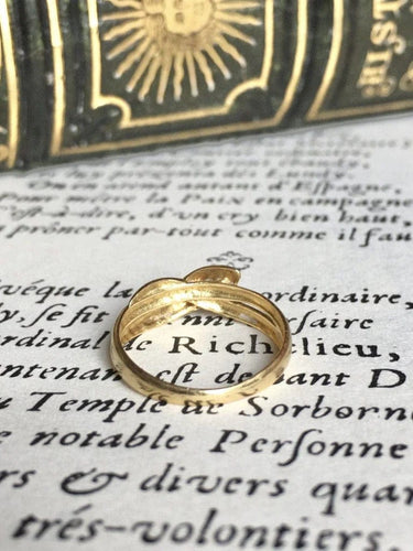 Bague 49 Bague serpent enroulé en or jaune 18k et rubis 58 Facettes