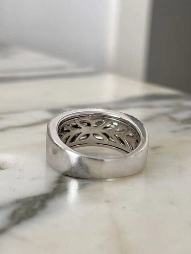 Bague 53 Bague - Or blanc 18 carats et diamants 58 Facettes