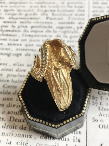 Bague 59 Bague tête de bélier en or jaune 18K et rubis 58 Facettes