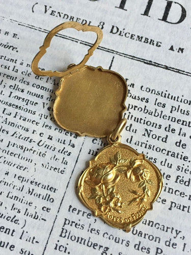 Pendentif Pendentif porte-photo Art nouveau en or jaune et or vert 18K 58 Facettes