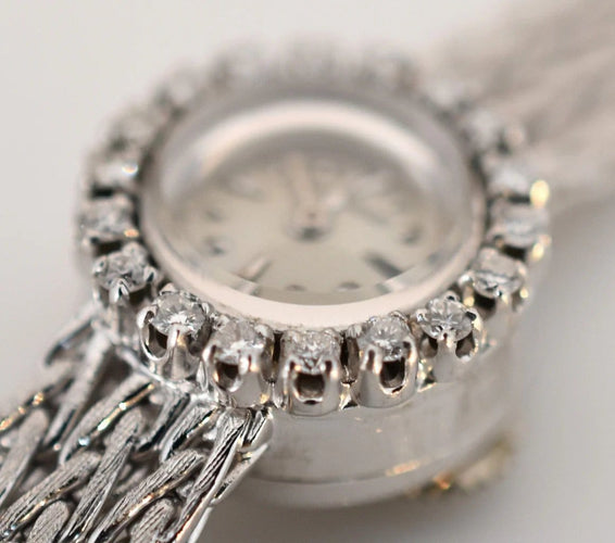 Montre Jaeger-LeCoultre - Montre femme en or blanc et diamants 58 Facettes JLC-400