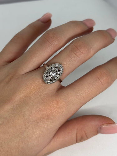 Bague 54 Bague ancienne en or blanc 18K et diamants (0,50 ct) 58 Facettes 1417