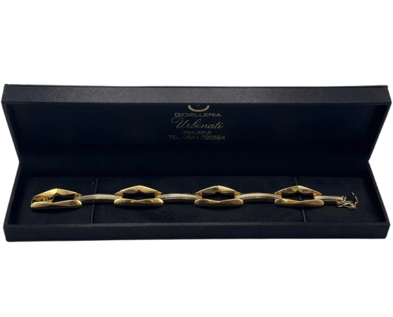 f7d722dc-dad2-4c09-bd02-5ff5a6722500