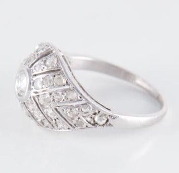 Bague 51 Bague dôme en platine 850 ornée de diamants 58 Facettes