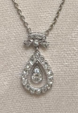 Collier Belle Époque - Collier en or blanc 18K, perles et diamants 58 Facettes