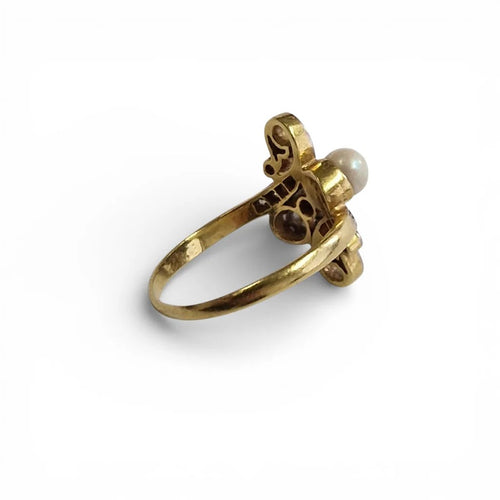 Art Nouveau ring with pearl and old-cut diamonds in 18k yellow gold 