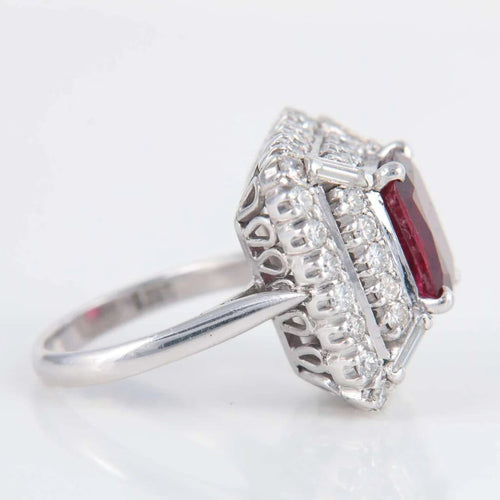 Bague 49 Bague marguerite rubis birman et diamants en or blanc 18 ct 58 Facettes 1