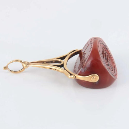 Pendentif Cachet à devise - Pendentif en or jaune 18 ct et agate rouge 58 Facettes 1