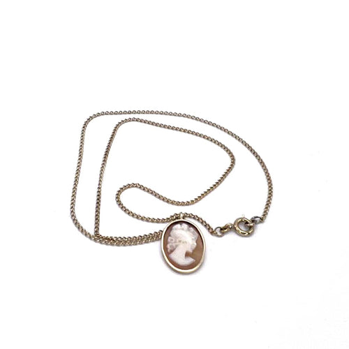 Collier Collier camée d’agate en or jaune 18K 58 Facettes UKA000076GM