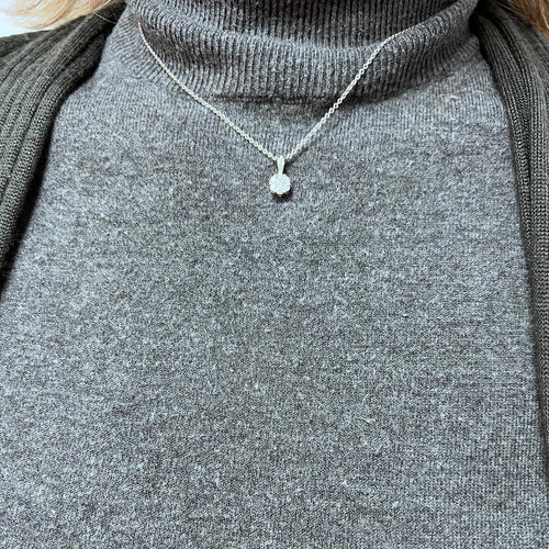 Collier Collier solitaire - Pendentif en or blanc 18K et diamants naturels 58 Facettes UKA000083GM