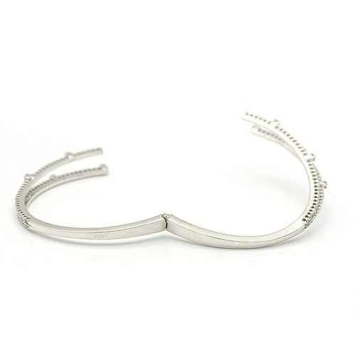 Bracelet RAY - Bracelet rigide en or blanc 18 ct et diamants 58 Facettes D359739LF