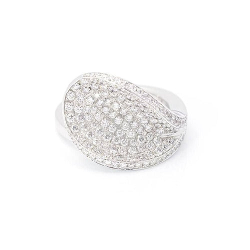 Bague 54.5 Bague pavée de diamants en or blanc 18 carats 58 Facettes D359899JC