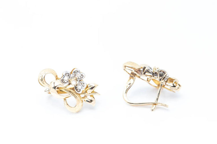 Boucles d'oreilles Boucles d’oreilles Fleur Nouveau en or jaune 18 ct et platine, diamants 58 Facettes D361032JC