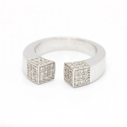 Bague 55 Bague pavée carrée en or blanc 18 ct et diamants 58 Facettes D360525FJ