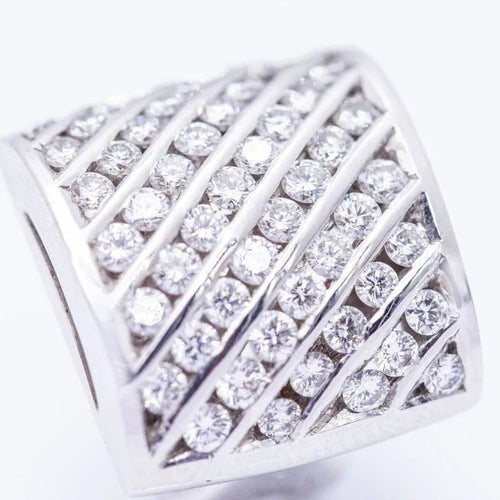 Boucles d'oreilles Boucles d’oreilles - Or blanc 18 ct et diamants taille brillant 1,92 ct 58 Facettes N102944EJ