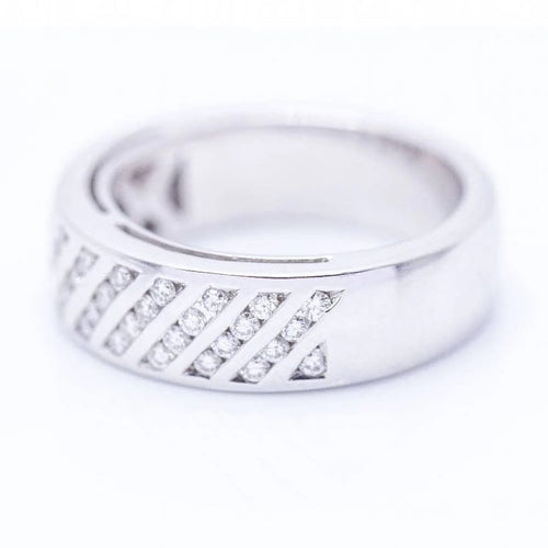 Bague 55 Bague en or blanc 18 ct avec diamants 58 Facettes N102928EJ