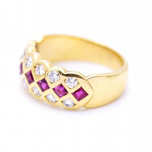 Bague 48 Bague en or jaune 18 ct avec rubis et diamants 58 Facettes N102931EJ