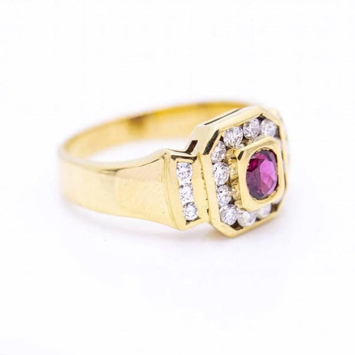 Bague 54 Bague en or jaune 18 kt avec rubis ovale et diamants 58 Facettes N102933EJ