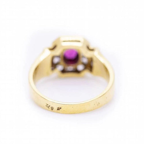 Bague 54 Bague en or jaune 18 kt avec rubis ovale et diamants 58 Facettes N102933EJ