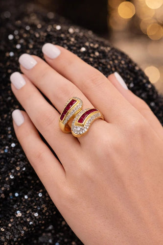 Bague 54 Bague en or jaune 750 avec diamants et rubis 58 Facettes 50091