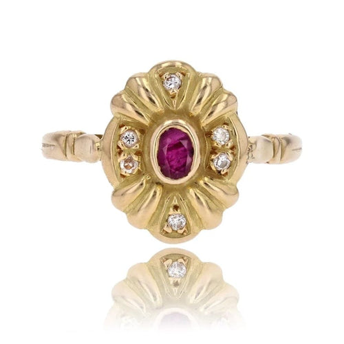 Bague 54 Bague en or jaune 18 carats avec rubis ovale et diamants 58 Facettes 21-674A
