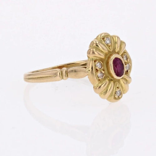 Bague 54 Bague en or jaune 18 carats avec rubis ovale et diamants 58 Facettes 21-674A