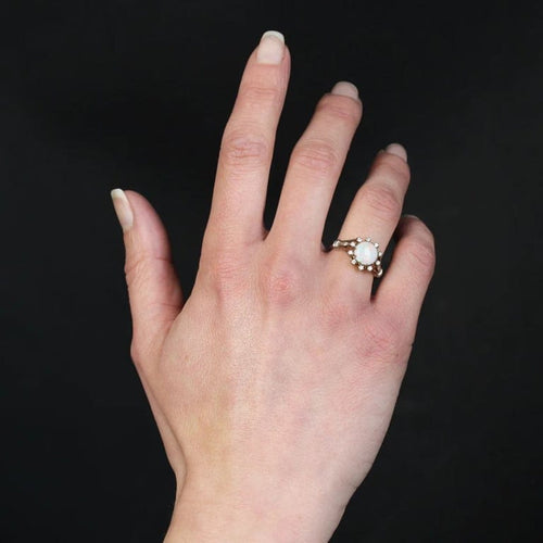 Bague 53 Bague opale ronde et diamants en or blanc 18 carats 58 Facettes 24-121