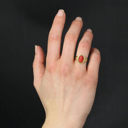 Bague 51 Bague ancienne - Camée sur corail en or jaune 18 carats 58 Facettes 23-346B