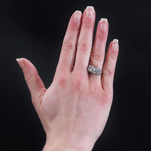 Bague 56 Bague Art déco en or blanc et platine aux diamants 58 Facettes 22-571