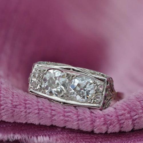 Bague 56 Bague Art déco en or blanc et platine aux diamants 58 Facettes 22-571
