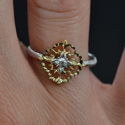 Bague 53 Bague arabesques en or jaune et or blanc 18 carats, diamant 58 Facettes AN199