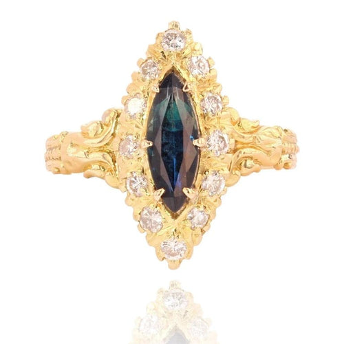 Bague 54 Bague marquise en or jaune 18 carats avec saphir navette et diamants 58 Facettes 21-831