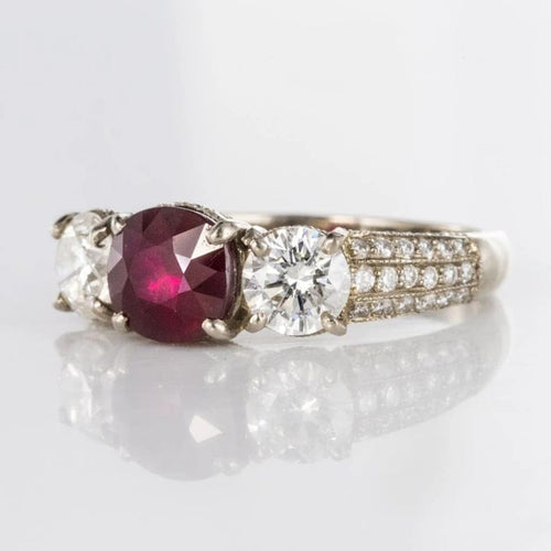 Bague 53 Bague en or blanc 18 carats rubis et diamants pavés 58 Facettes 05-118-3177552-53