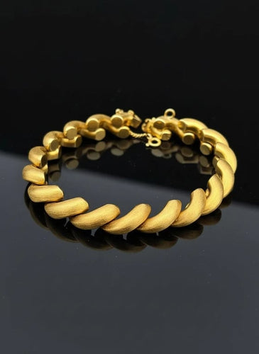 396e0951-eb2e-4b34-2482-4b422803ba00