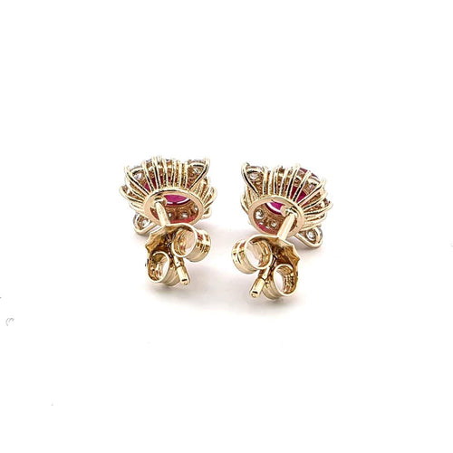 Boucles d'oreilles Boucles d’oreilles en or jaune 18 ct avec rubis et diamants 58 Facettes 68/26 A
