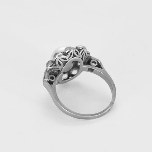 Bague 51 Bague marguerite début XXe en platine, perle fine et diamants 58 Facettes GAP1897X2-1